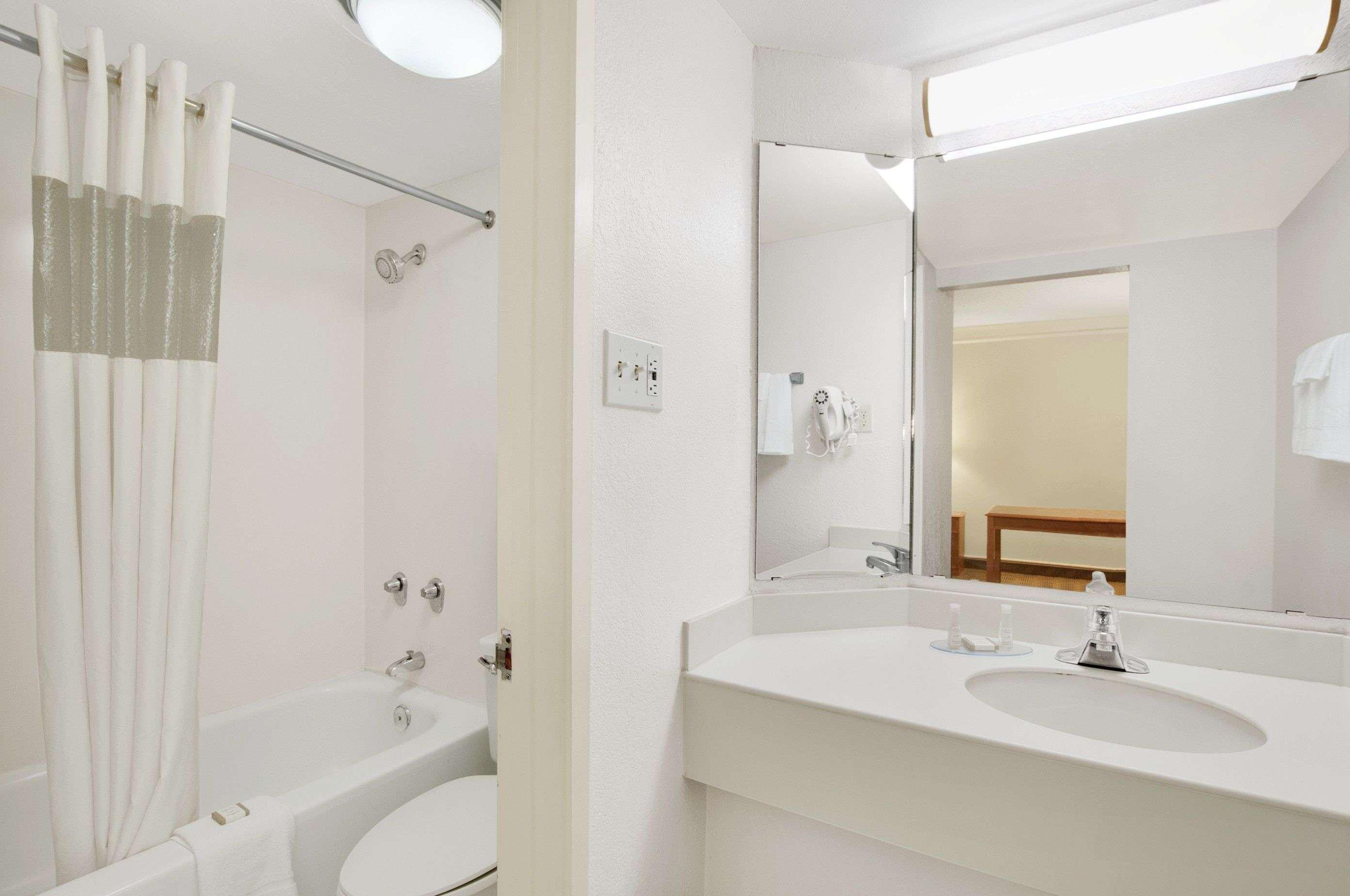 Baymont By Wyndham Longview Motel Cameră foto
